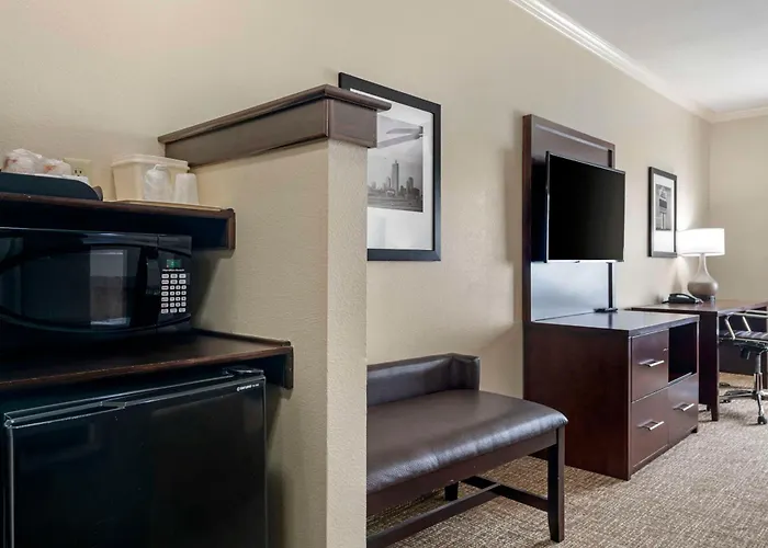 Comfort & Worth - Fossil Creek Fort Worth