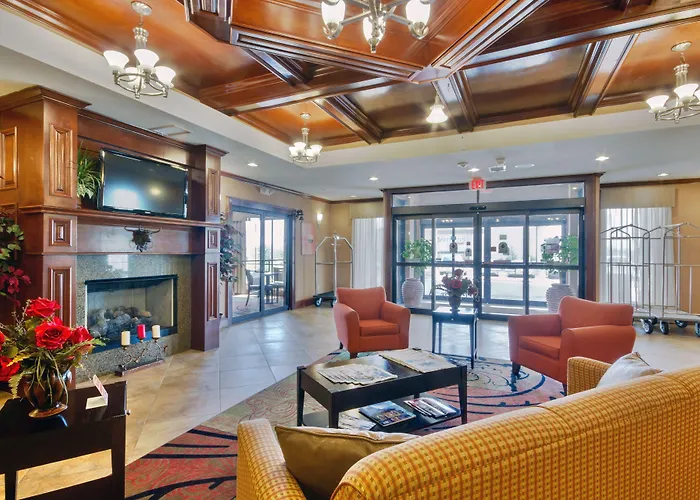 Comfort & Worth - Fossil Creek Hotel Fort Worth