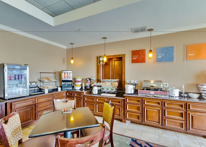 Hotel Comfort & Worth - Fossil Creek 4*