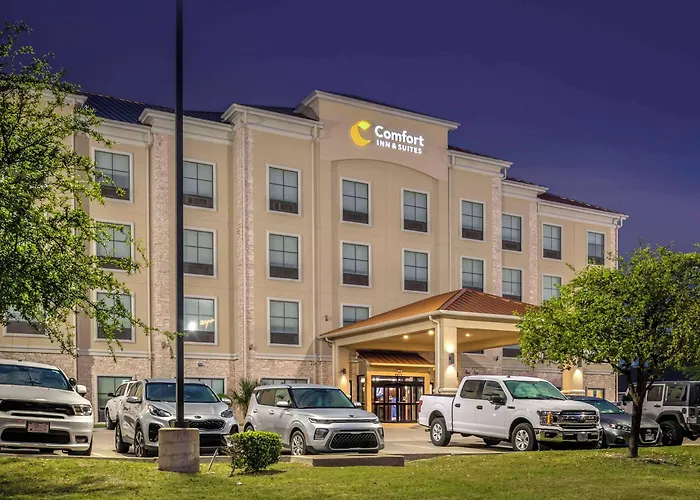 Comfort & Worth - Fossil Creek Hotel