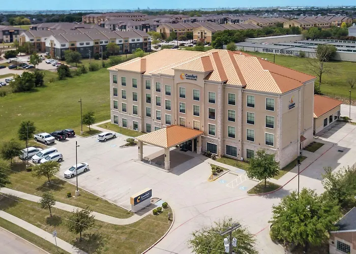 Comfort & Worth - Fossil Creek Hotel Fort Worth
